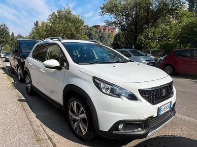 Usata Peugeot 2008 Allure 100 CV (73 kW) 2017 Bianco SUV