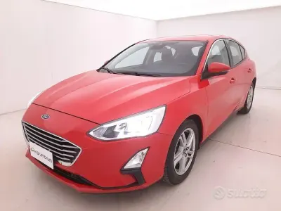 Käytetty Ford Focus Business Edition 120 HP (88 kW) 2018 Punainen Sedan