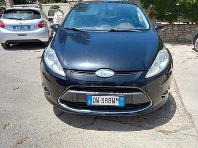 Usata Ford Fiesta 68 CV (50 kW) 2009 Grigio Utilitaria