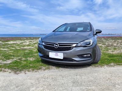 usata Opel Astra 2019 (95000km) con 1 anno di garanzia