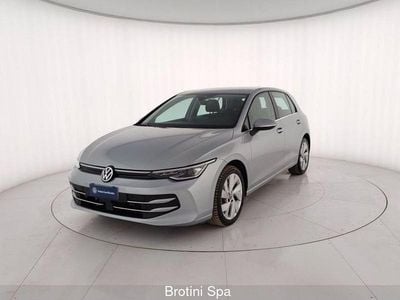 Usata VW Golf VIII Style 150 CV (110 kW) 2025 Grigio metallizzato Utilitaria