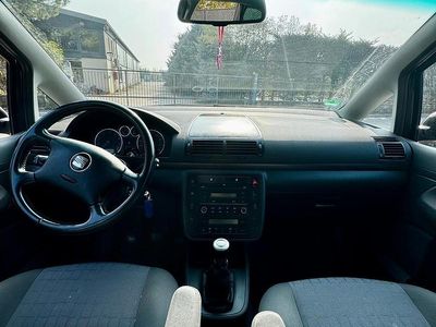 Usata Seat Alhambra Stella 116 CV (85 kW) 2008 Nero Monovolume