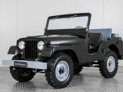 Usata Jeep CJ 76 CV (55 kW) 1969 Nero SUV