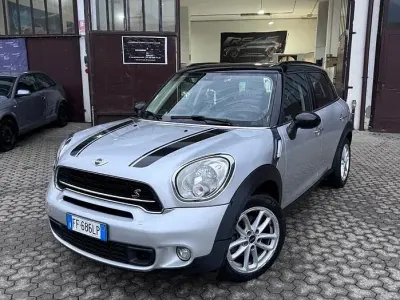 Usata Mini Park Lane Countryman 143 CV (105 kW) 2016 Grigio SUV
