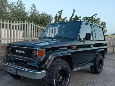 Usata Toyota Land Cruiser 1989 Nero SUV