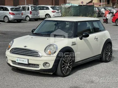 Begagnad Mini ONE 95 HK (69 kW) 2008 Vit Halvkombi