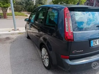 Begagnad Ford C-MAX 90 HK (66 kW) 2007 Grå Minibuss