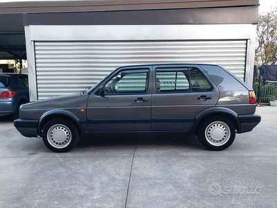 Usata VW Golf II 54 CV (39 kW) 1990 Grigio Utilitaria