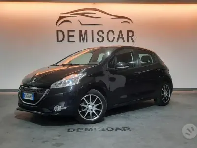 Usata Peugeot 208 Active 82 CV (60 kW) 2012 Grigio Utilitaria