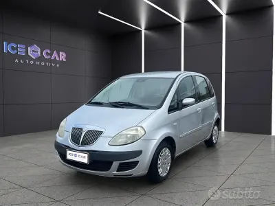 Usata Lancia Musa 69 CV (50 kW) 2006 Grigio Monovolume