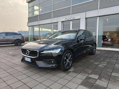 Usata Volvo V60 Momentum 197 CV (144 kW) 2021 Nero Station wagon