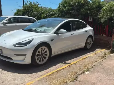 Usata Tesla Model 3 152 kW (208 CV) 2020 Bianco Berlina