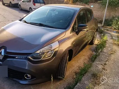 Usata Renault Clio IV 90 CV (66 kW) 2015 Grigio Berlina