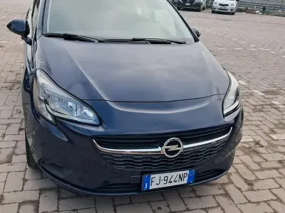 Usata Opel Corsa 90 CV (66 kW) 2017 Blu Utilitaria