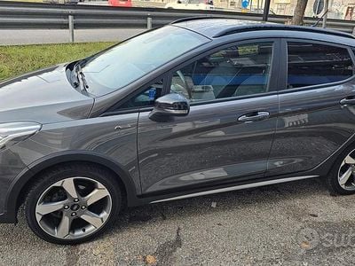 Usata Ford Fiesta Active 100 CV (73 kW) 2018 Grigio Berlina