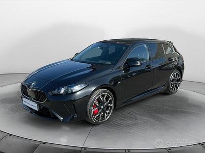 Begagnad BMW 118 M Sport 150 HK (110 kW) 2025 Svart Halvkombi