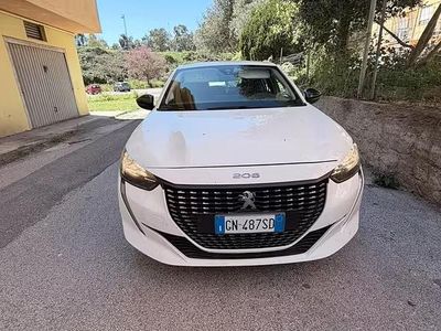 Usata Peugeot 208 100 CV (73 kW) 2023 Bianco Utilitaria