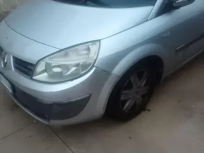 Usata Renault Scenic E-Tech 120 CV (88 kW) 2005 Grigio Berlina