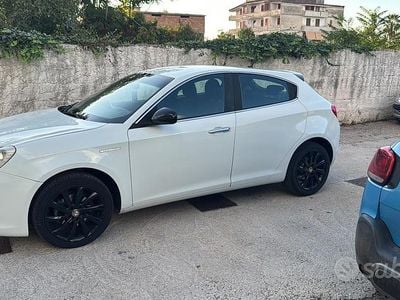 Usata Alfa Romeo Giulietta 120 CV (88 kW) 2012 Bianco Utilitaria