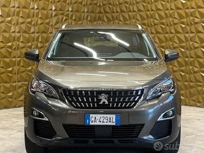 Grigio Usata 2019 Peugeot 3008 Business-Line SUV | 13.800 € (Buon prezzo)