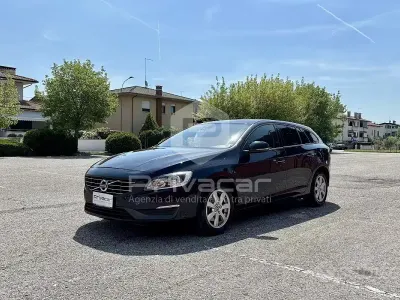 Usata Volvo V60 Kinetic 136 CV (100 kW) 2013 Nero Station wagon