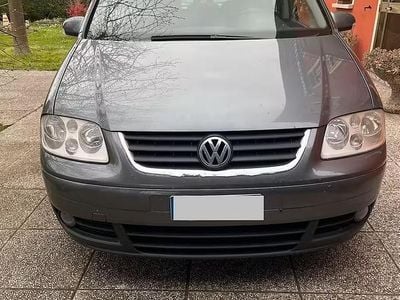 Usata VW Touran 105 CV (77 kW) 2004 Grigio Monovolume
