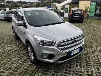 Usata Ford Kuga Business Edition 120 CV (88 kW) 2019 Grigio SUV