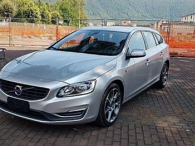 Usata Volvo V60 Ocean Race 150 CV (110 kW) 2016 Argento Station wagon
