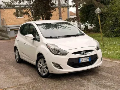 Usata Hyundai ix20 Comfort 121 CV (88 kW) 2014 Bianco Utilitaria