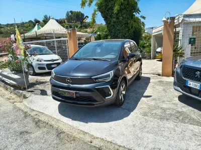 Usata Opel Crossland Edition 110 CV (80 kW) 2021 Nero SUV