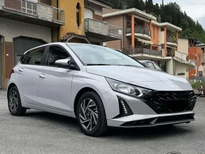 Nuova Hyundai i20 90 CV (66 kW) 2026 Argento Utilitaria