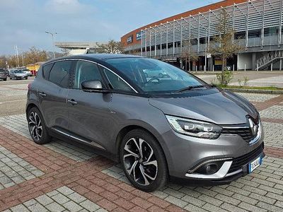 Usata Renault Scénic III Bose Edition 110 CV (80 kW) 2016 Grigio Monovolume