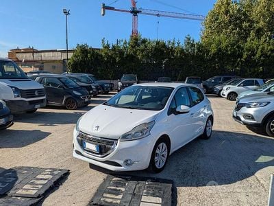 Usata Peugeot 208 82 CV (60 kW) 2013 Bianco Utilitaria