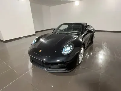 Usata Porsche 911 Carrera 290 CV (213 kW) 2025 Black met. Cabrio