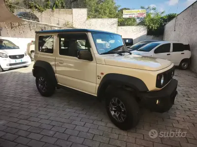 Usata Suzuki Jimny 102 CV (75 kW) 2019 Beige SUV