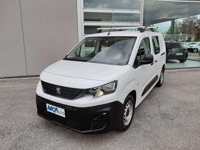 Käytetty Peugeot Partner 102 HP (75 kW) 2022 Valkoinen Tila-auto