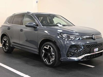 Usata VW Tiguan R-line 150 CV (110 kW) 2024 Grigio SUV