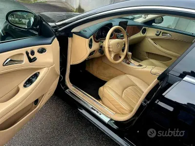 Usata Mercedes CLS350 292 CV (214 kW) 2006 Nero Coupé