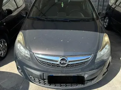 Usata Opel Corsa 85 CV (62 kW) 2015 Marrone Utilitaria