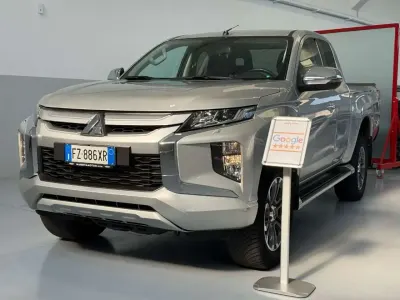 Usata Mitsubishi L200