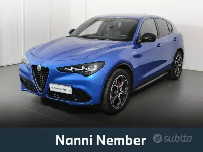 Usata Alfa Romeo Stelvio Veloce 209 CV (153 kW) 2024 Bluazzurro SUV