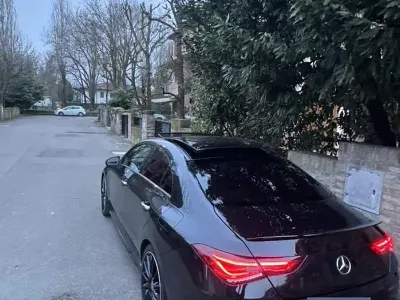 Usata Mercedes 200 AMG 163 CV (119 kW) 2020 Nero Berlina