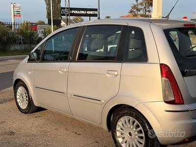 Usata Lancia Musa 77 CV (56 kW) 2012 Grigio Monovolume
