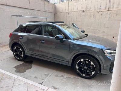 Usata Audi Q2 S-Line 150 CV (110 kW) 2024 Grigio SUV