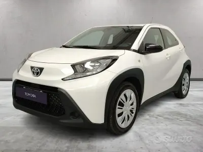 Usata Toyota Aygo X Active 72 CV (52 kW) 2022 Bianco SUV