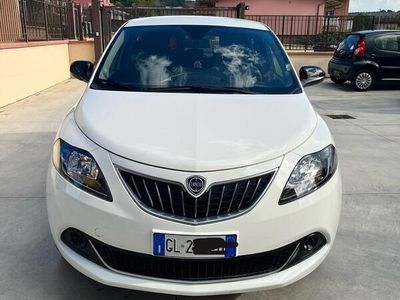 usata Lancia Ypsilon Ypsilon1.0 firefly hybrid Silver Plus s