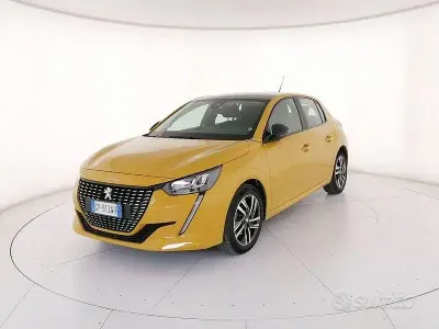 Usata Peugeot 208 Active 101 CV (74 kW) 2023 Giallo Utilitaria