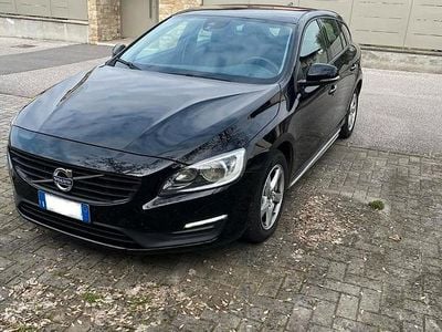 Usata Volvo V60 136 CV (100 kW) 2015 Station wagon