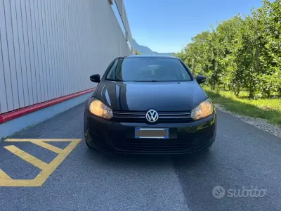 Usata VW Golf VI Sportline 110 CV (80 kW) 2009 Nero Utilitaria