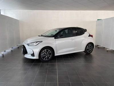 usata Toyota Yaris Hybrid -